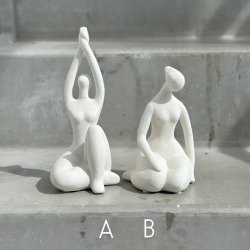 Figur YOGA beige sand