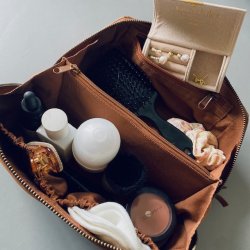 Marie toilettaske skind