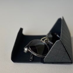 Foldbart brilletui hardcase sort