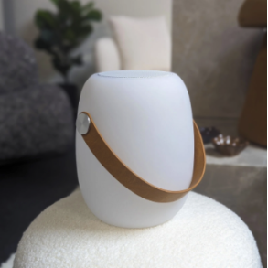 LED Lampe med h�jtaler og l�der strop