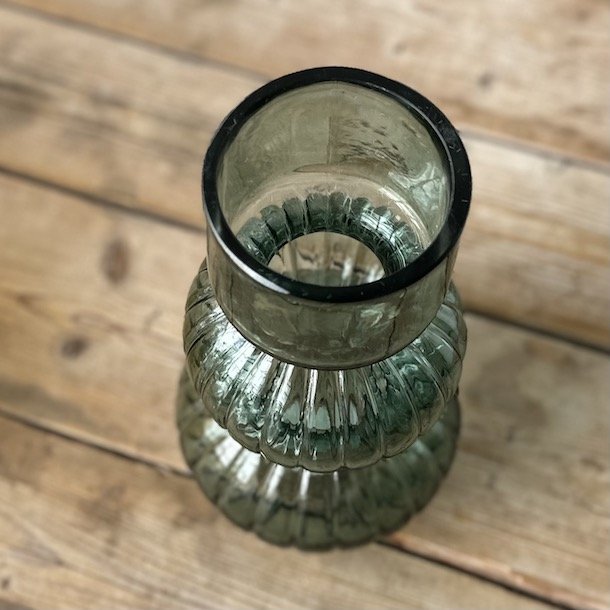 Vase H24,50 cm grn glas