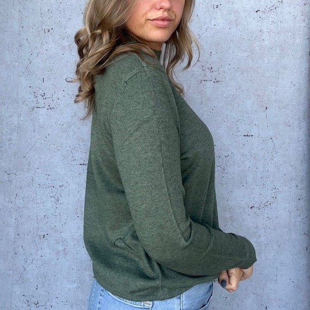 Fintstrikket bluse med turtleneck