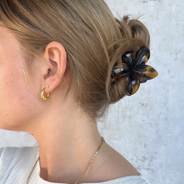 hrklemme med blomster