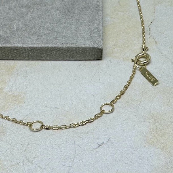 Momi halskde anker - forgyldt slv eller slv