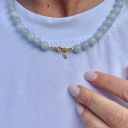 Halskde Jackie med naturperler