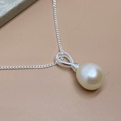 Halskde Deja med perle sterling slv 