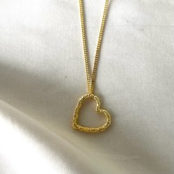 Halskde med hjerte vedhng LOVE ME forgyldt slv