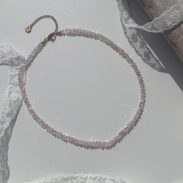 Halsk�de Cuna, med glitrende perler