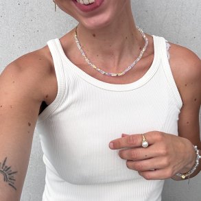 Halsk�de Carla, med glitrende perler