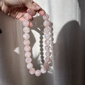 Halsk�de med perler, Karla 