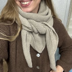 Stor strikket Sophie Scarft