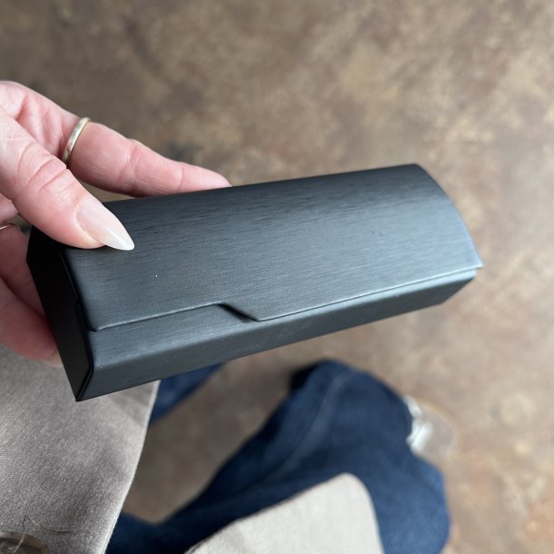 Brille etui sort hardcase 