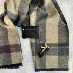 Herre Trklde Square 30 % Viskose - 70 % polyester