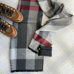 Herre Trklde Square 30 % Viskose - 70 % polyester