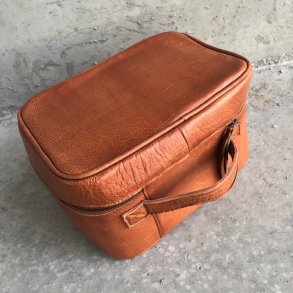 Toilettaske Shadow Cognac lder