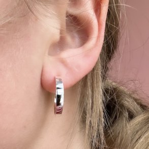 HOOPS SHINY MEDIUM sterling slv