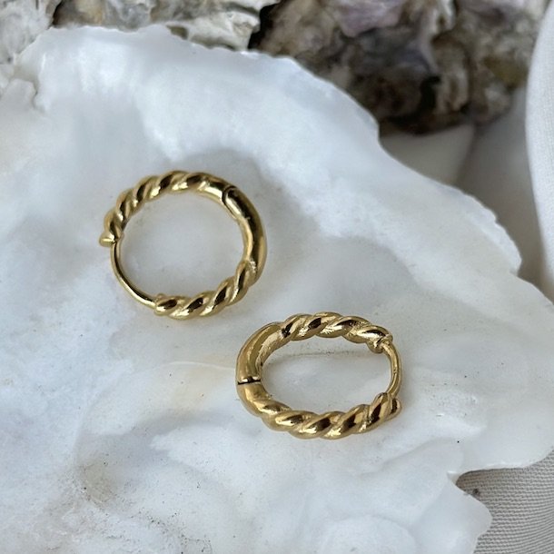 Hoops LUCIE 13 mm vandfast 18kt. forgyldt