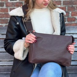 Crossbody med kanvas rem og mange rum