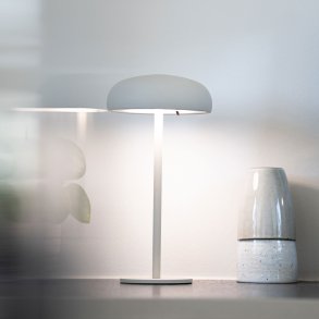Isolde LED touch bordlampe