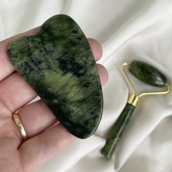 Jadesten ansigt st af 2