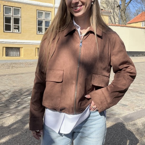 Jakke kort suede brun str. S-L