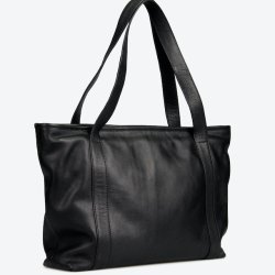 Jessi Shopper sort skind