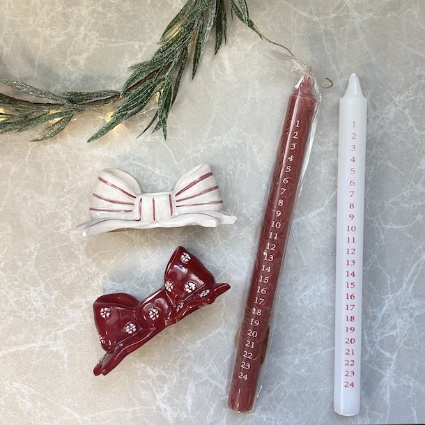 ST: Lysestage sljfe og kalenderlys