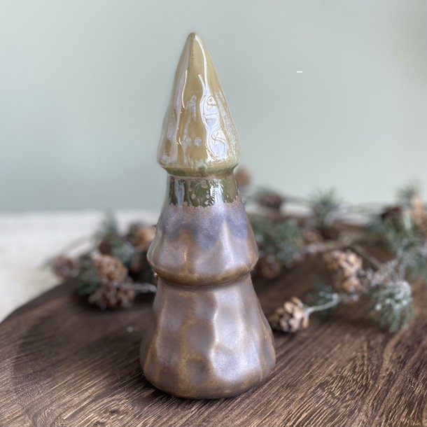 Juletr grn H 18 cm  Porceln