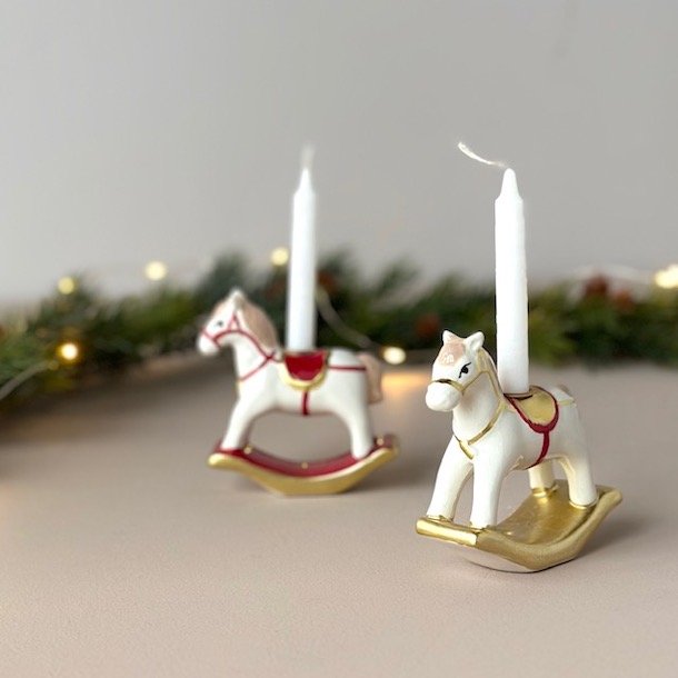 Gyngehest t/kertelys 9x3x10cm keramik 