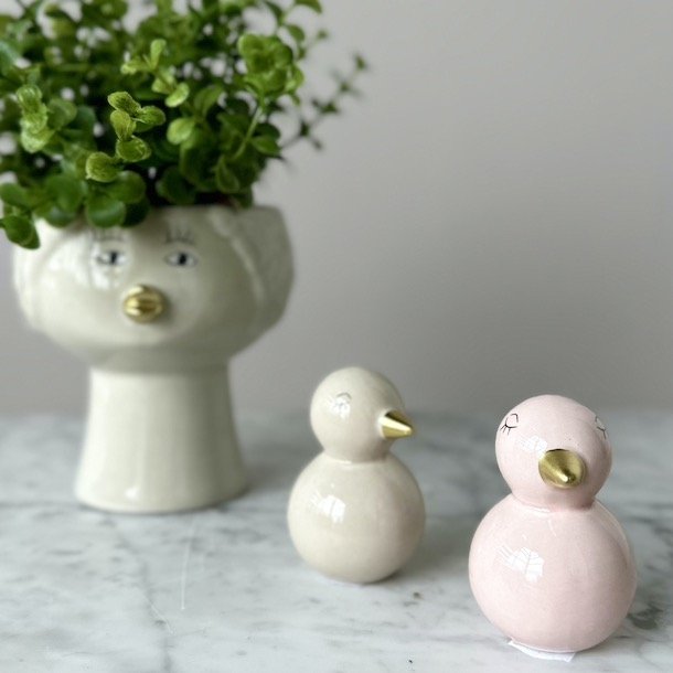 Skjuler ansigt keramik