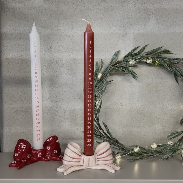 ST: Lysestage sljfe og kalenderlys