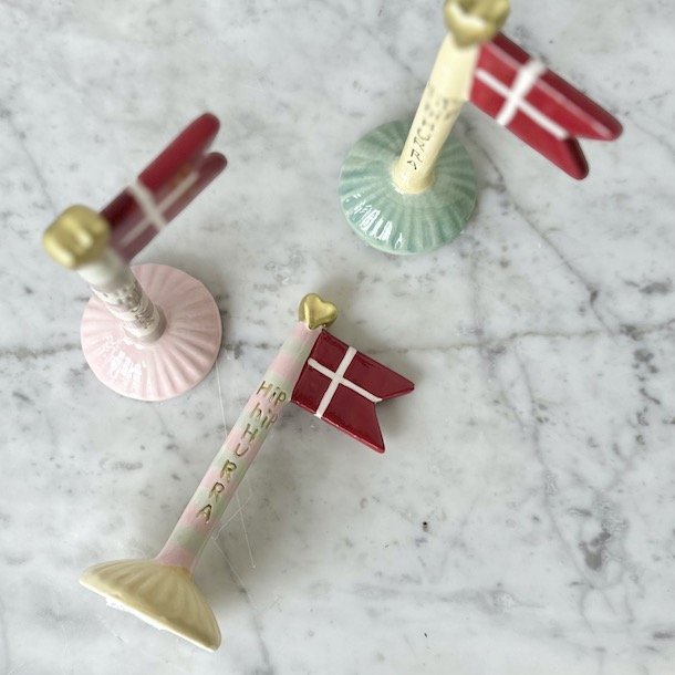 Flag lille Tillykke keramik