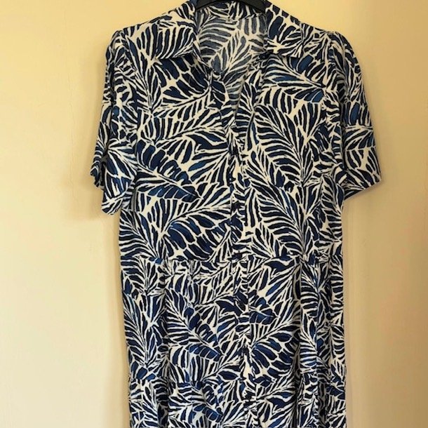 Skjortekjole Emma leaf viskose str. M-4XL