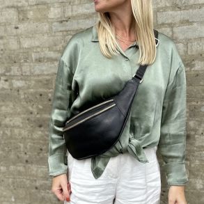Aya Flow Bumbag