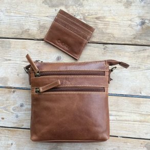 Crossbody lille + kortholder raw cognac