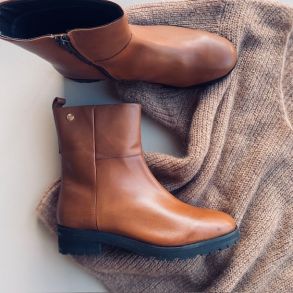 Stvle Alba cognac skind str 36-41