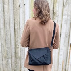 Live Dara crossbody skind
