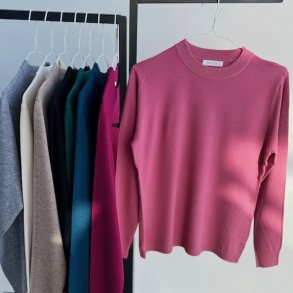 Fint strikket bluse rund hals str L-XXL