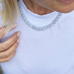 Halskde Jackie med naturperler