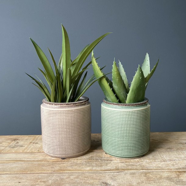 Potteskjuler keramik  12 x 12 cm