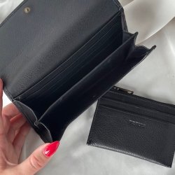 Ragna  damepung sort Common skind