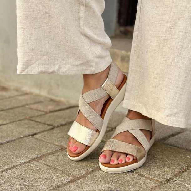 Sandal med elastik metallic skind