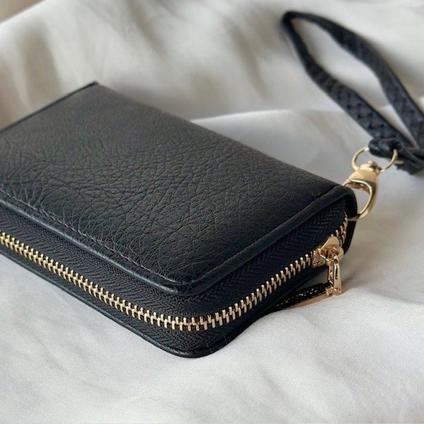 Lille pung med lyn og hndledsrem