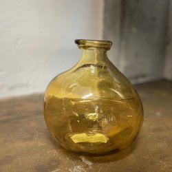 Use Vase Yellow