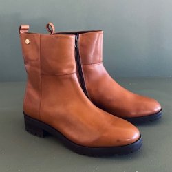 Stvle Alba cognac skind str 36-41