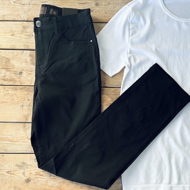 Classic jeans shape straight - sort str 34-48