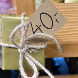 Pakkespils pakke hemmelig 40 kr