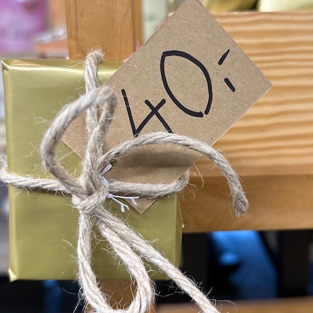 Pakkespils pakke hemmelig 40 kr