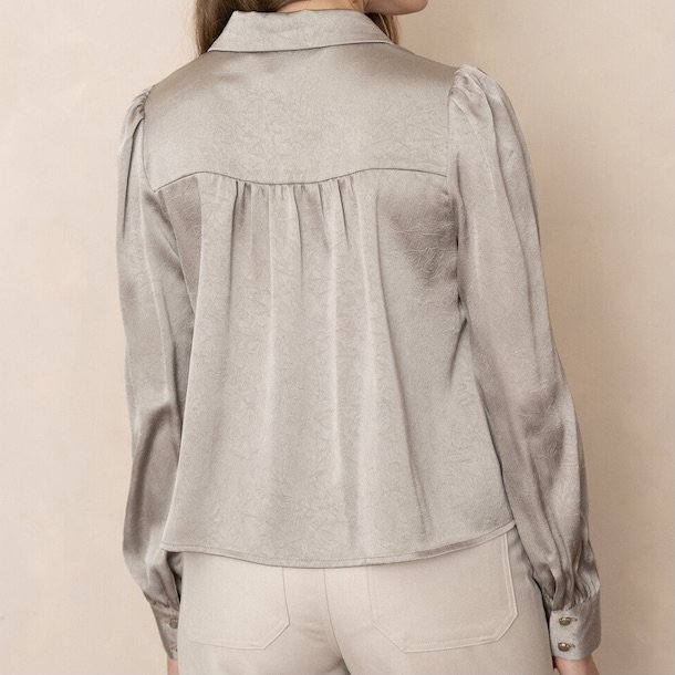 Kort skjorte MARY satin str. S-L