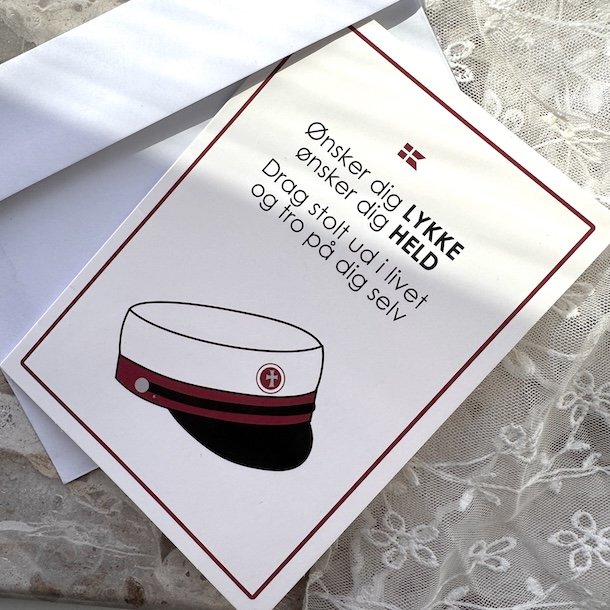 Telegram student med konvolut